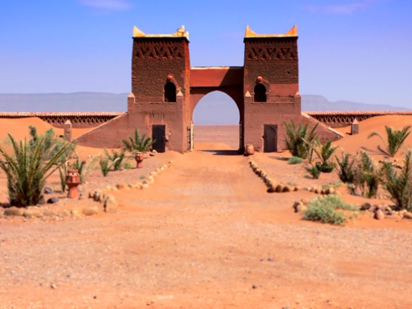 Vestiges archéologiques dnas le désert marocain